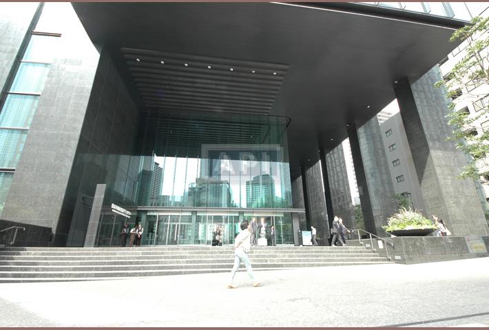 Entrance | LA TOUR SHINJUKU GRAND Exterior photo 02