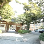 Entrance | YOYOGI TERRACE APARTMENT Exterior photo 02