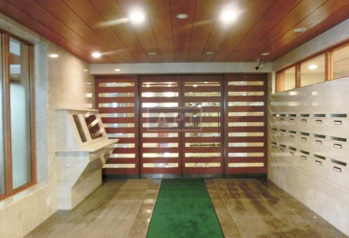  | THE OAK HILLS Exterior photo 06