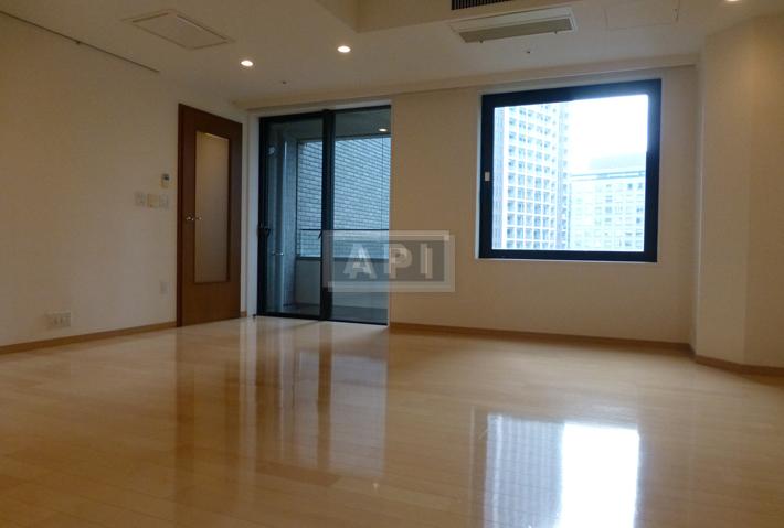  | IZUMI GARDEN RESIDENCE Interior photo 02