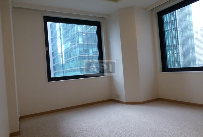  | IZUMI GARDEN RESIDENCE Interior photo 04