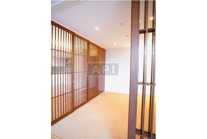  | QIZ HIROO Interior photo 07