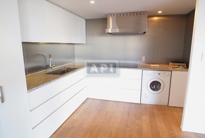  | QIZ HIROO Interior photo 02