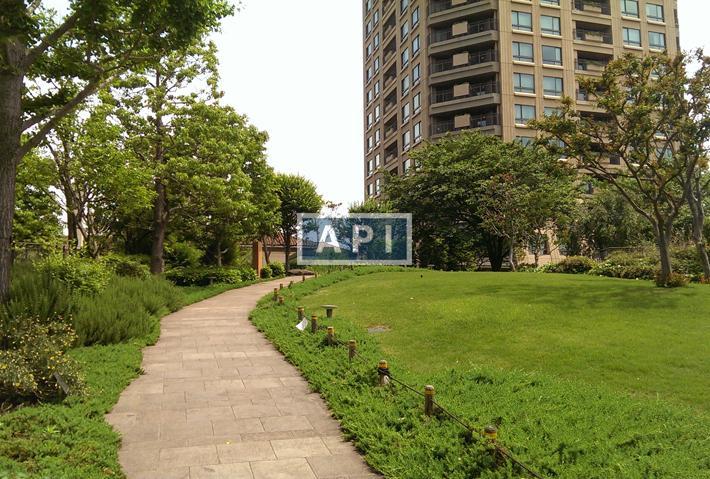 Open Space | MOTO-AZABU HILLS FOREST TERRACE EAST Exterior photo 06