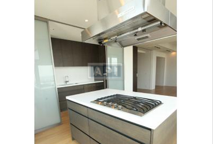 Dining Kitchen | PARK AXIS AOYAMA 1-CHOME TOWER Interior photo 05