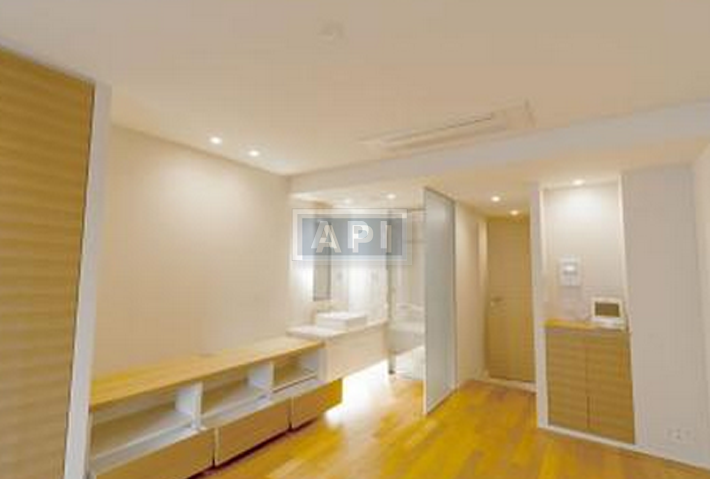 Bedroom | PARK AXIS AOYAMA 1-CHOME TOWER Interior photo 04