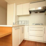 Kitchen | PARK AXIS AOYAMA 1-CHOME TOWER Interior photo 05