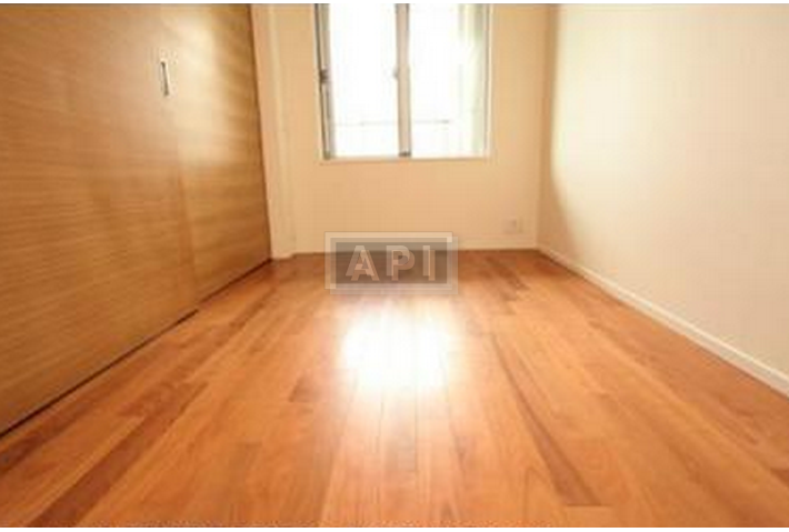 Bedroom | PARK AXIS AOYAMA 1-CHOME TOWER Interior photo 04