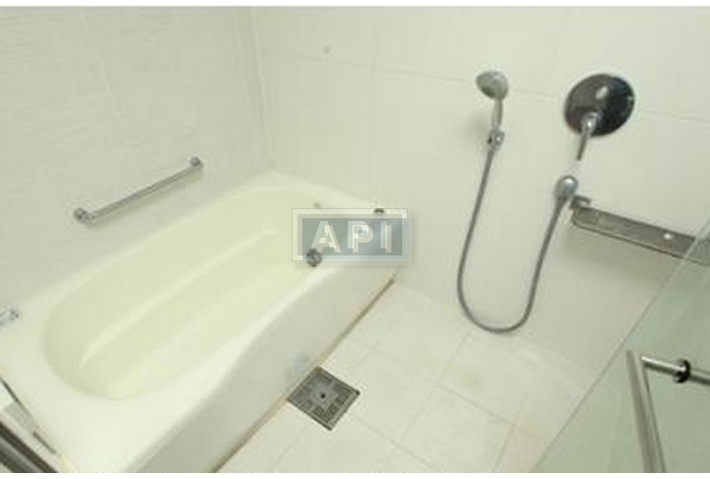 Bathroom | PARK AXIS AOYAMA 1-CHOME TOWER Interior photo 07