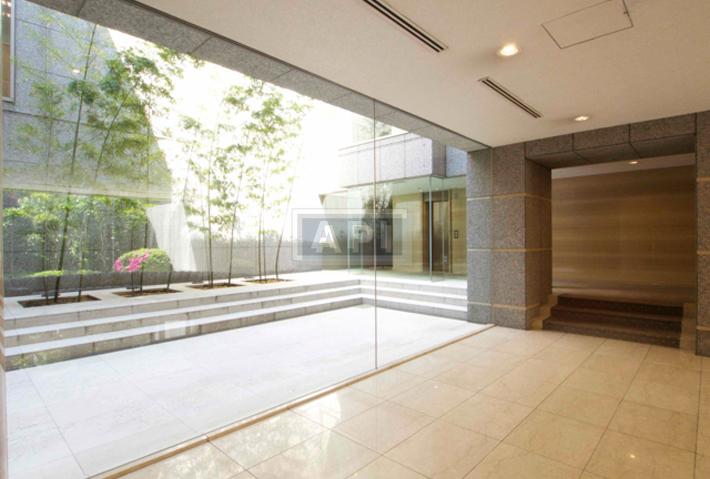 Entrance | MAYFAIR ROPPONGI Exterior photo 03