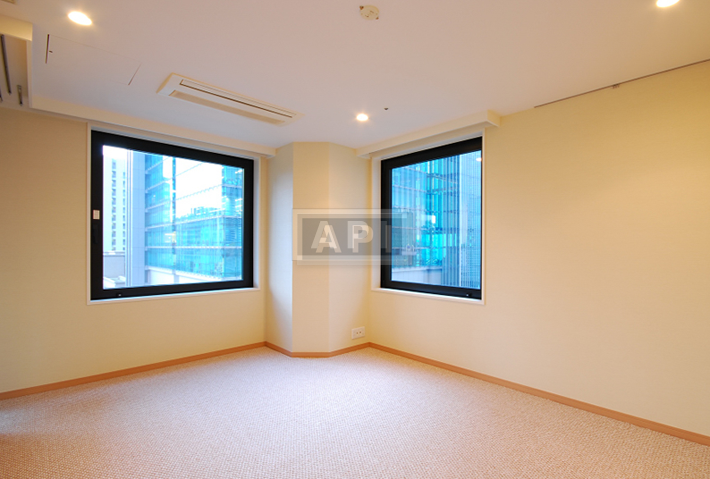  | IZUMI GARDEN RESIDENCE Interior photo 02