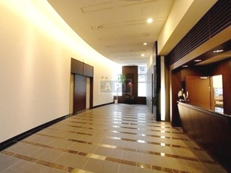 Entrance Hall | LEXISINTOGN SQUARE SHIROKANE-TAKANAWA Exterior photo 02