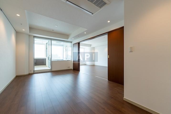  | LA TOUR MITA Interior photo 04