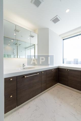  | LA TOUR MITA Interior photo 05