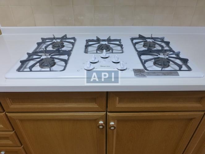  | GOTENYAMA TRUST COURT Interior photo 08