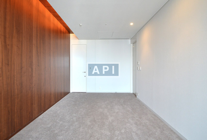  | TORANOMON HILLS RESIDENCE Interior photo 04