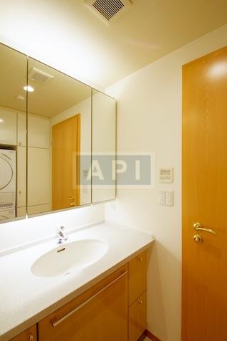  | IZUMI GARDEN RESIDENCE Interior photo 06