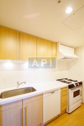  | IZUMI GARDEN RESIDENCE Interior photo 03