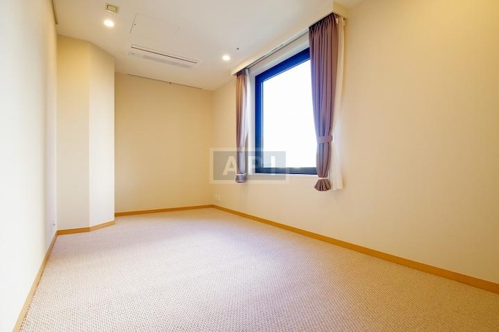  | IZUMI GARDEN RESIDENCE Interior photo 09