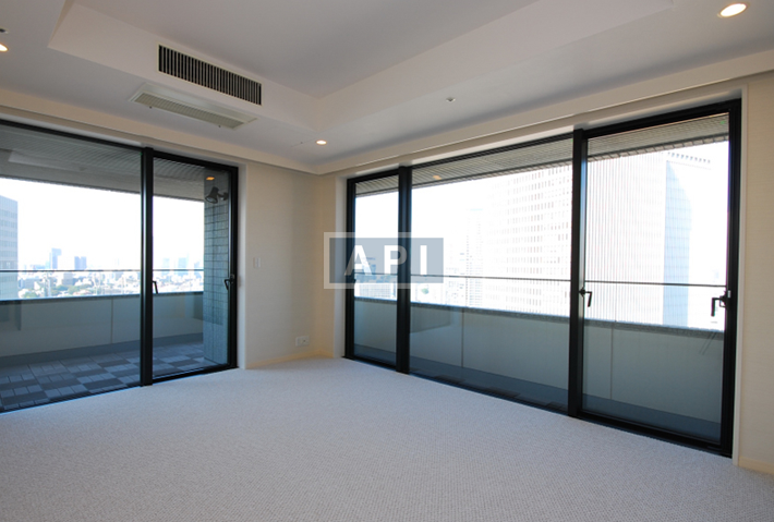  | IZUMI GARDEN RESIDENCE Interior photo 02