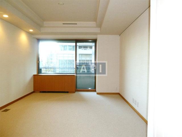  | SHIROYAMA TRUST COURT Interior photo 04