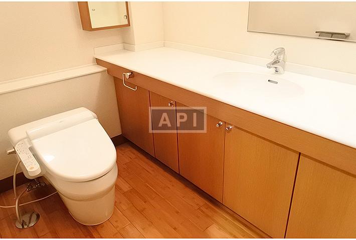  | THE OAK HILLS Interior photo 09