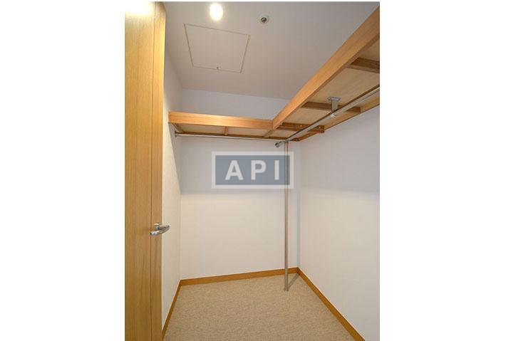  | AKASAKA TAMEIKE TOWER RESIDENCE Interior photo 07