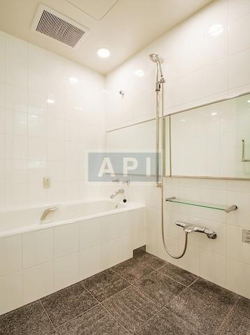  | LA TOUR MITA Interior photo 05