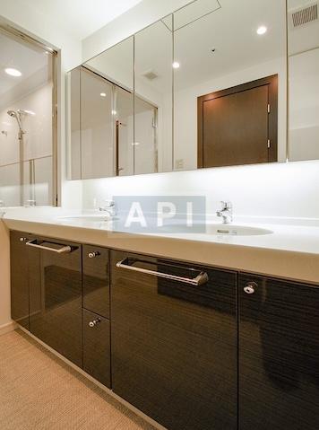  | LA TOUR MITA Interior photo 04