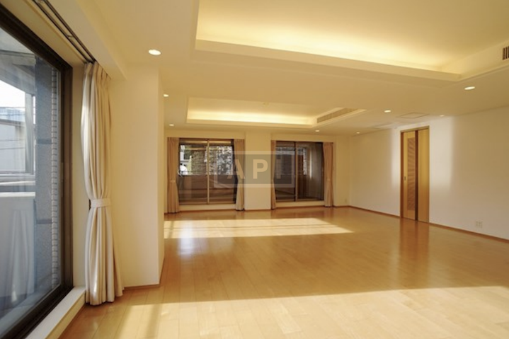  | RESIDENCE DAIKANYAMA Interior photo 02