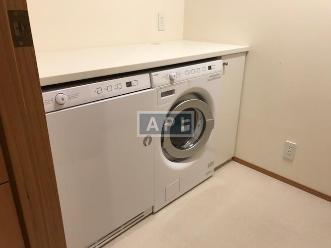  | AZABU GARDENS WEST Interior photo 12