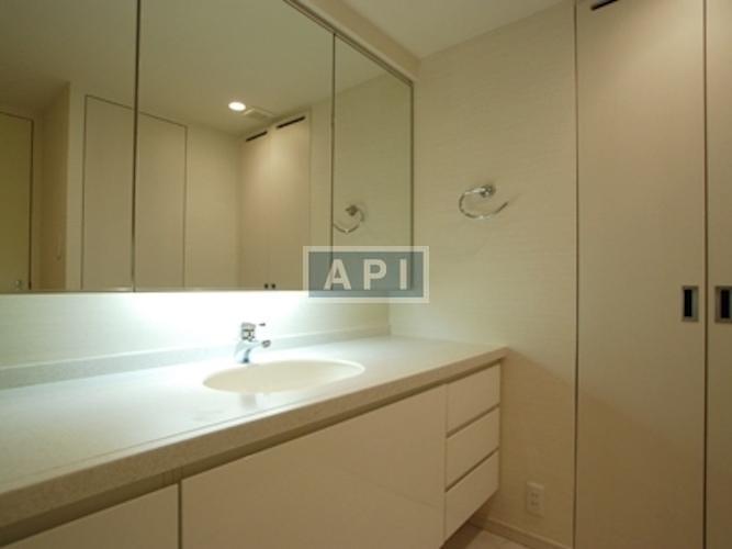  | FUKASAWA HOUSE Interior photo 05