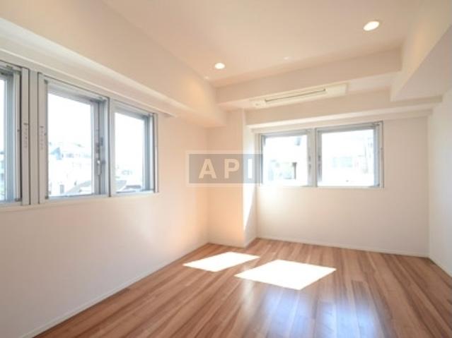  | OPUS RESIDENCE EBISU Interior photo 03