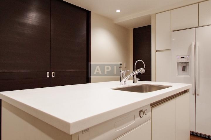  | LA TOUR SHIODOME Interior photo 02