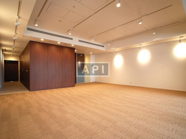  | ARK HILL FRONT TOWER ROP Interior photo 02