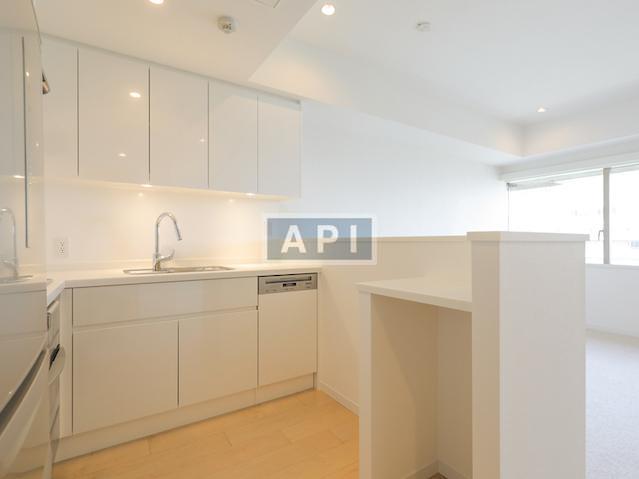  | ARK TOWERS EAST Interior photo 06