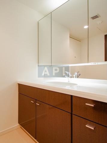  | LA TOUR KAGURAZAKA Interior photo 03