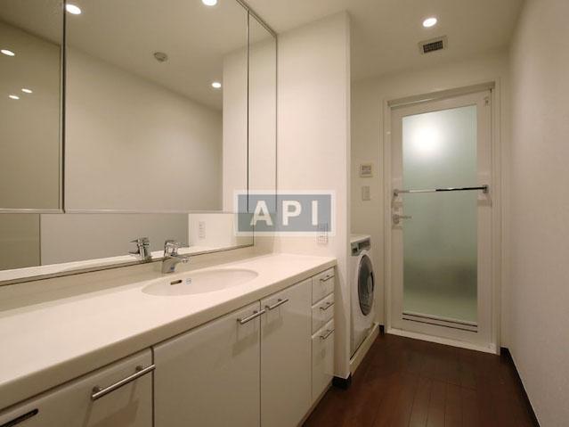 | ROPPONGI HILLS RESIDENCE B TOWER Interior photo 06