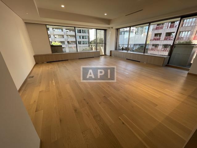  | SHIROYAMA TRUST COURT Interior photo 02