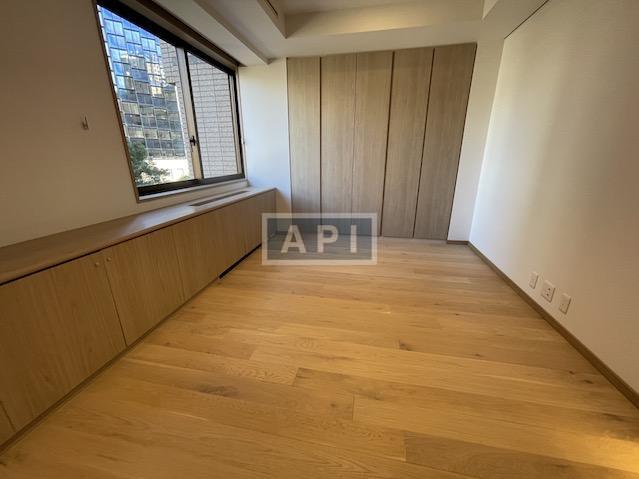  | SHIROYAMA TRUST COURT Interior photo 15