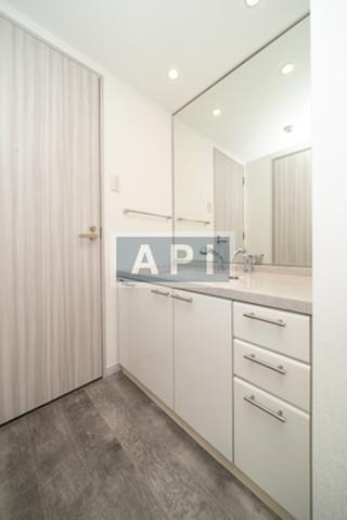  | ROPPONGI HILLS RESIDENCE B TOWER Interior photo 05