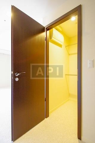  | IZUMI GARDEN RESIDENCE Interior photo 07