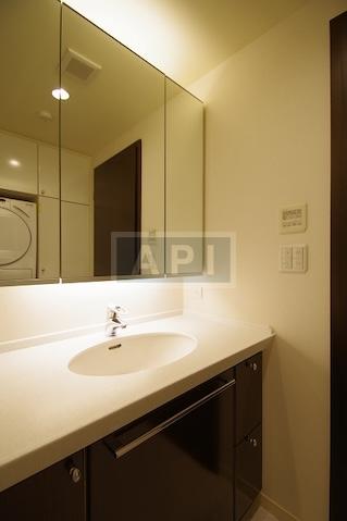  | IZUMI GARDEN RESIDENCE Interior photo 05