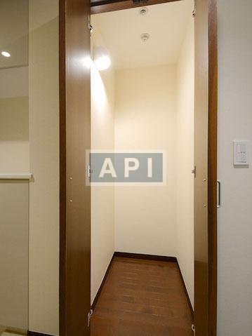  | ROPPONGI HILLS RESIDENCE B TOWER Interior photo 04