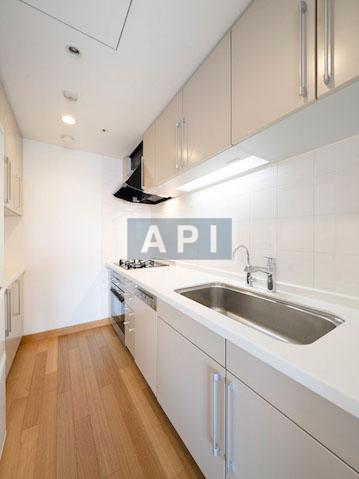  | ROPPONGI HILLS GATE TOWER RESIDENCE Interior photo 05