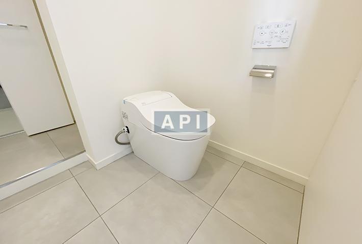  | CENTURY PLAZA Interior photo 14