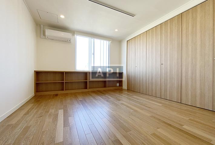  | CENTURY PLAZA Interior photo 10