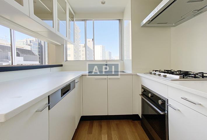  | CENTURY PLAZA Interior photo 06