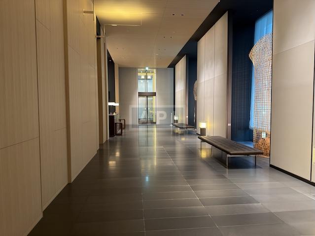  | TORANOMON HILLS RESIDENTIAL TOWER Exterior photo 13