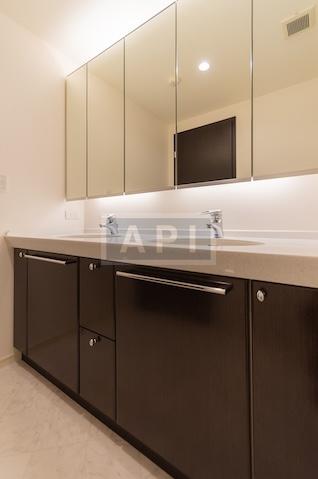  | IZUMI GARDEN RESIDENCE Interior photo 11